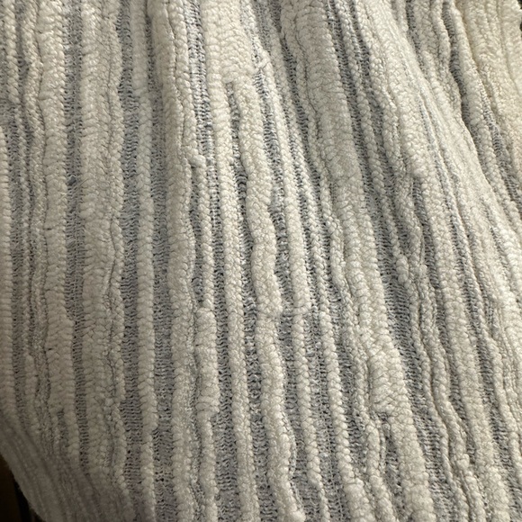 Zara Black and Cream Ribbed Blouse - Picture 4 of 8